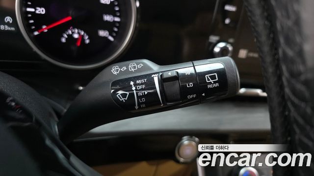 Kia Canival 2023 — photo 30