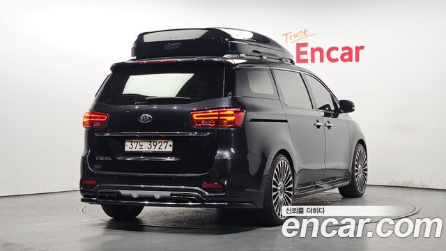 Kia Canival 2019 — photo 2