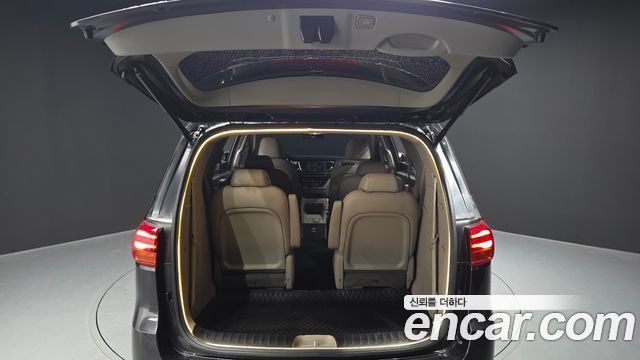 Kia Canival 2019 — photo 20