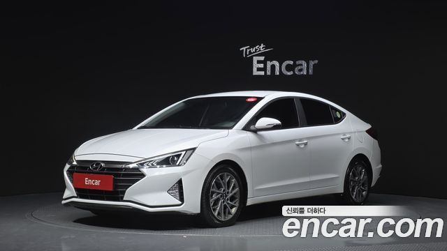 Hyundai AVANTE 2019 — photo 1