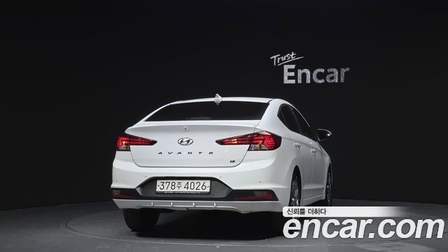 Hyundai AVANTE 2019 — photo 4