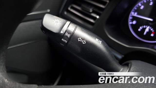 Hyundai AVANTE 2019 — photo 25