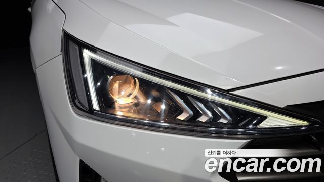 Hyundai AVANTE 2019 — photo 8