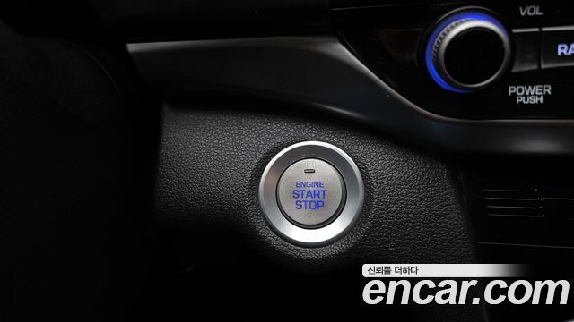 Hyundai AVANTE 2019 — photo 27