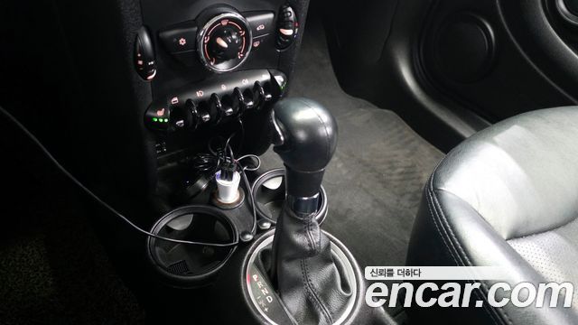 Mini Cooper 2011 — photo 9