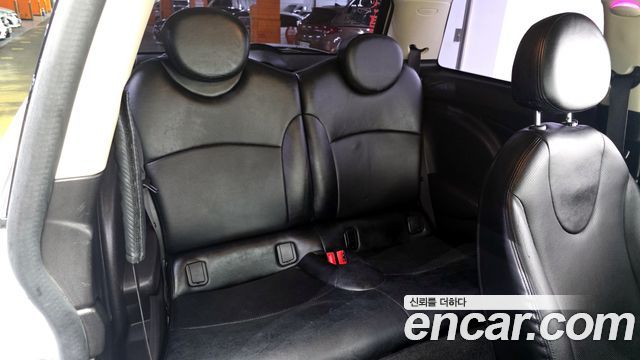Mini Cooper 2011 — photo 11