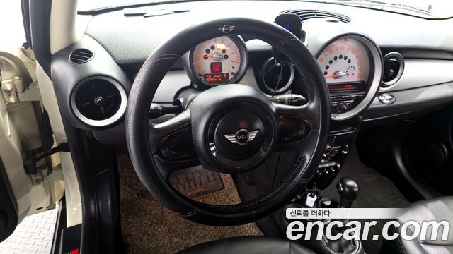 Mini Cooper 2011 — photo 12