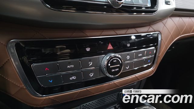 KG Mobility Rexton 2018 — photo 17