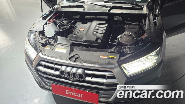 Audi Q5 2020 — photo 6