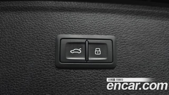 Audi Q5 2020 — photo 25