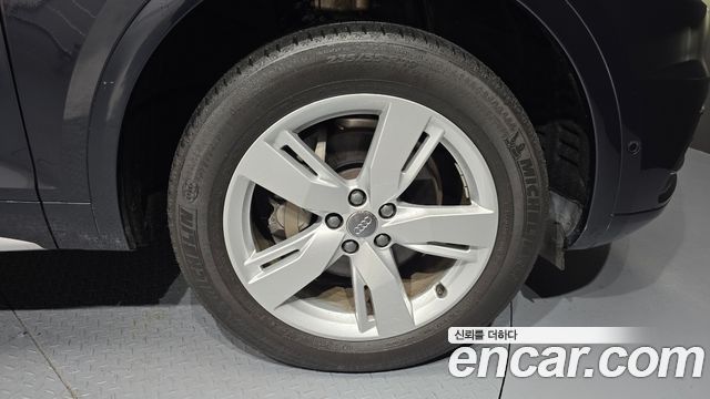 Audi Q5 2020 — photo 7