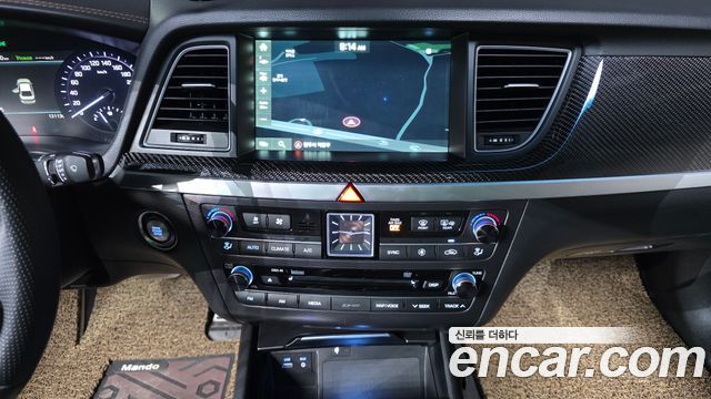 Genesis G80 2018 — photo 14