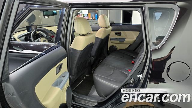 Kia Soul 2009 — photo 11