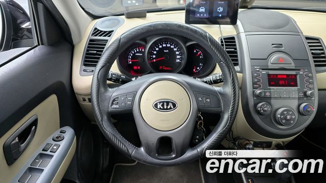 Kia Soul 2009 — photo 13