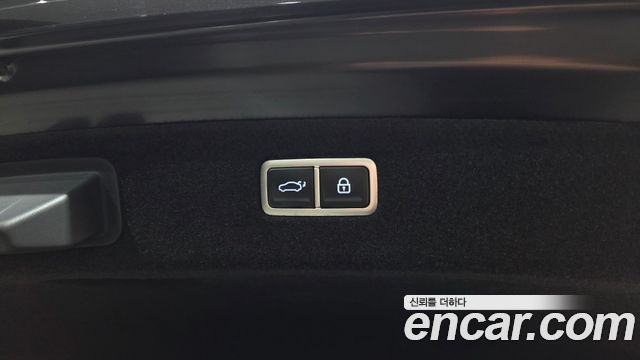 Genesis G90 2022 — photo 26