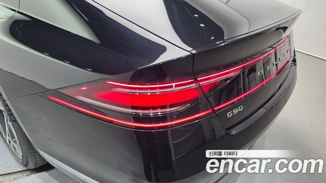 Genesis G90 2022 — photo 9