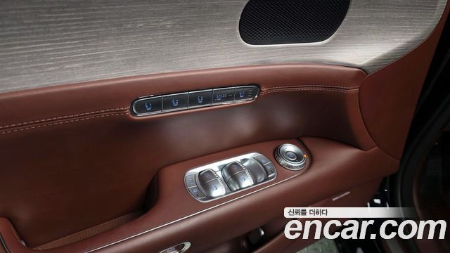 Genesis G90 2022 — photo 30