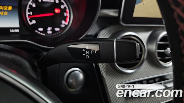 Mercedes-Benz C-Class 2018 — photo 9
