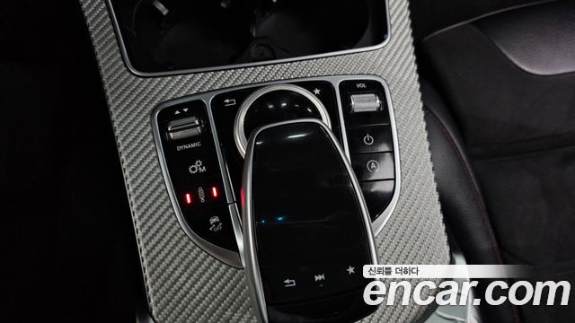 Mercedes-Benz C-Class 2018 — photo 18