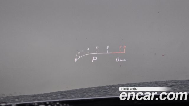 Mercedes-Benz C-Class 2018 — photo 19