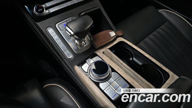 Genesis G90 2020 — photo 9