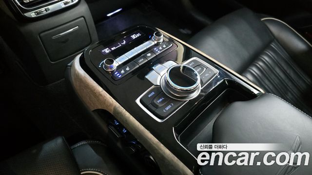 Genesis G90 2020 — photo 18