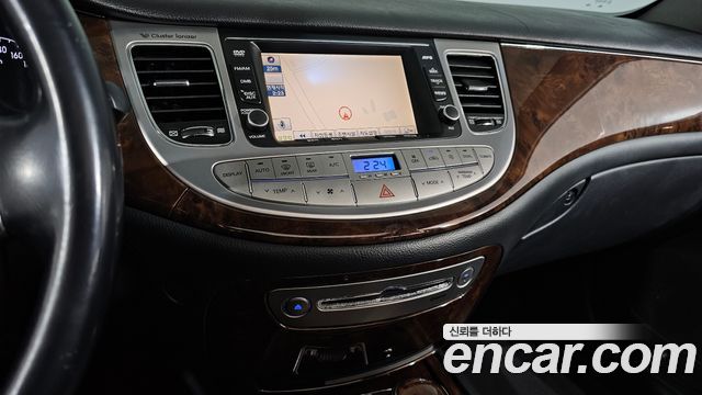 Hyundai Genesis 2009 — photo 14