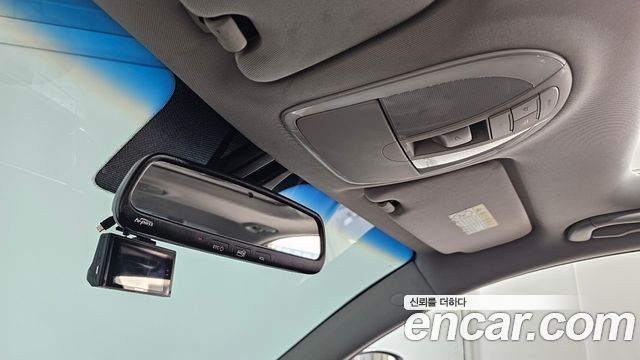 Hyundai Genesis 2009 — photo 16