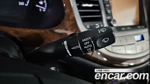 Hyundai Genesis 2009 — photo 19