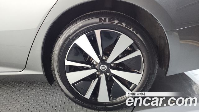 Nissan Altima 2019 — photo 7