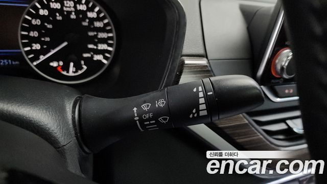 Nissan Altima 2019 — photo 27