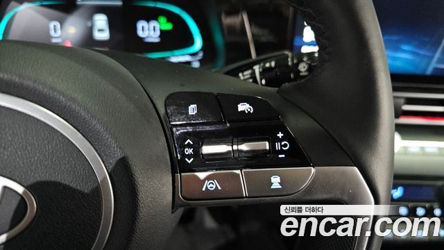 Hyundai AVANTE 2025 — photo 18