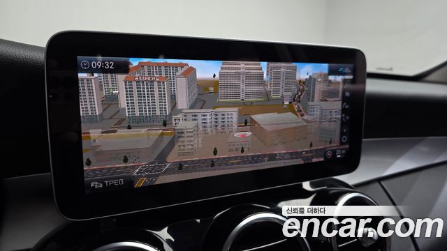 Mercedes-Benz C-Class 2020 — photo 18