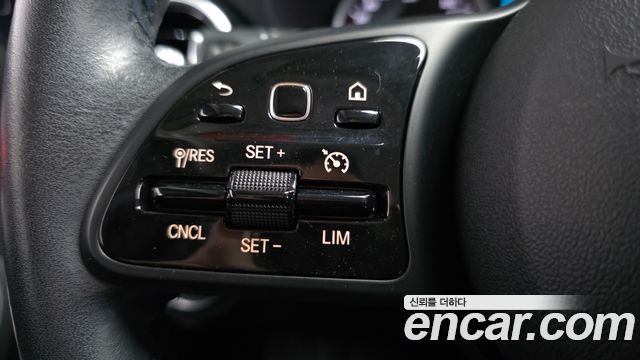 Mercedes-Benz C-Class 2020 — photo 21