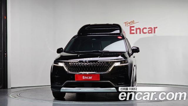 Kia Canival 2023 — photo 3