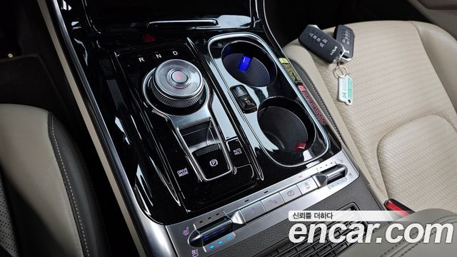 Kia Canival 2023 — photo 12