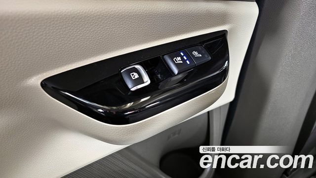 Kia Canival 2023 — photo 24