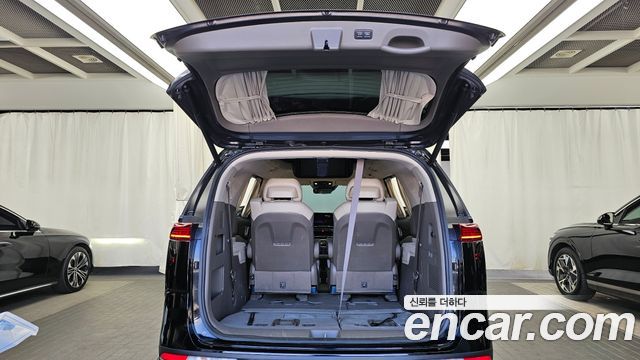 Kia Canival 2023 — photo 26