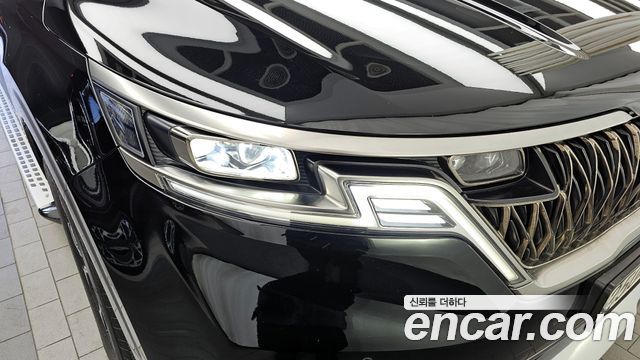 Kia Canival 2023 — photo 8