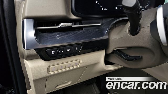 Kia Canival 2023 — photo 27