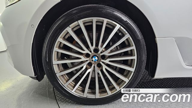 BMW Gran Turismo 2021 — photo 5