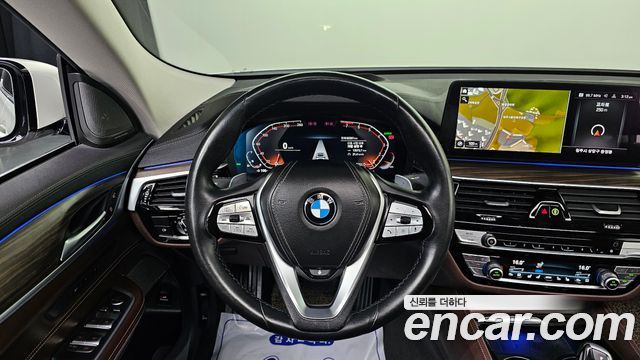 BMW Gran Turismo 2021 — photo 15