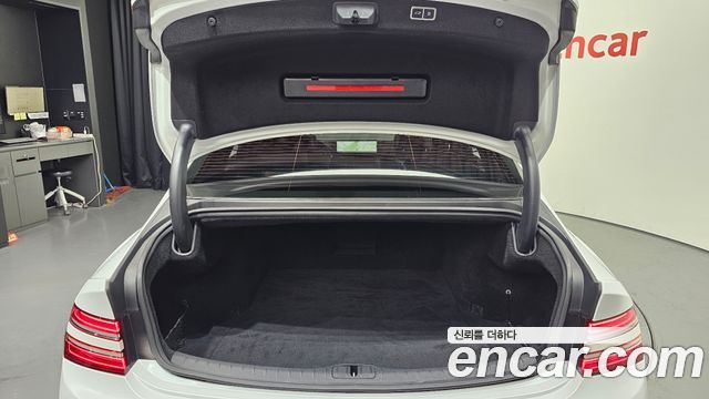 Genesis G80 2021 — photo 20