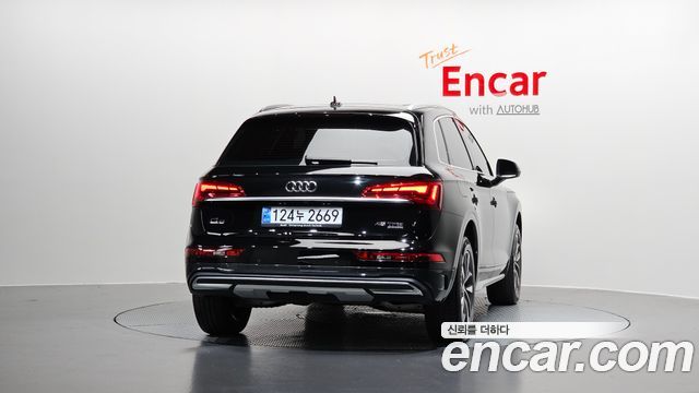 Audi Q5 2023 — photo 4