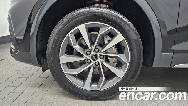 Audi Q5 2023 — photo 5