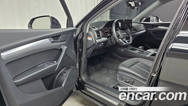 Audi Q5 2023 — photo 10