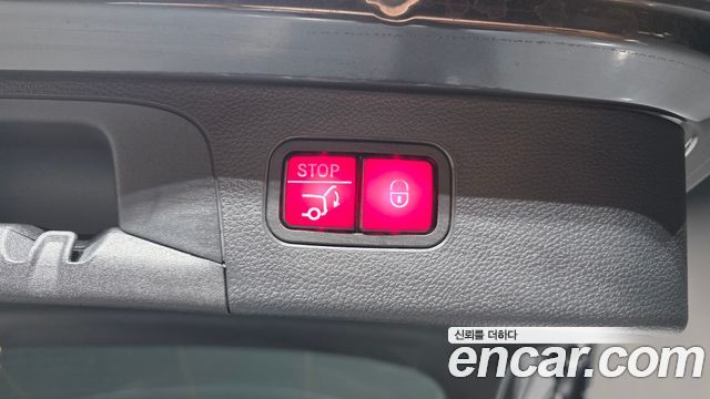 Mercedes-Benz GLC-Class 2022 — photo 25