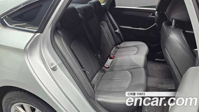 Hyundai Sonata 2018 — photo 18