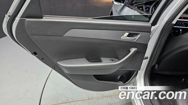 Hyundai Sonata 2018 — photo 15