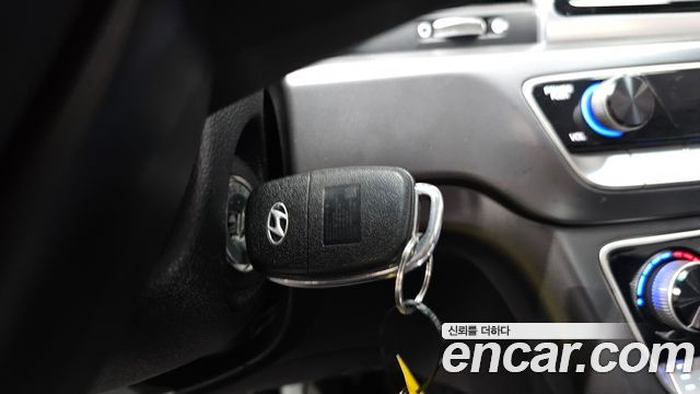 Hyundai Sonata 2018 — photo 28